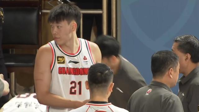 img, 东队近, 张昊也被看